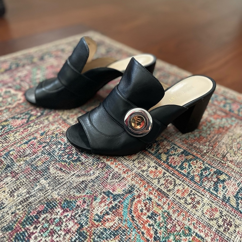 Nine West block-heel real leather mules with metal buckle